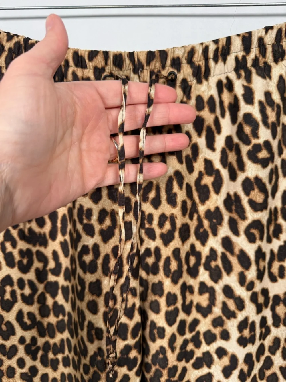 H&M Leopard Print Wide-Leg Pants, Size L, Great Condition - Picture 6 of 14